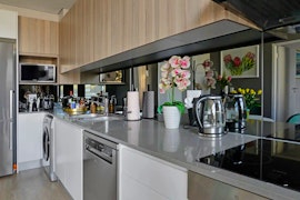 Cape Town Accommodation at Georgina @ The Sentinel | Viya