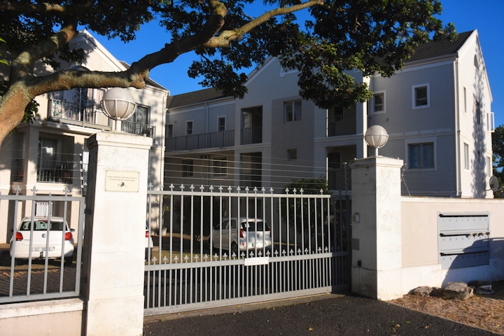 Western Cape Accommodation at Garden Apartment on Rondebosch Common | Viya