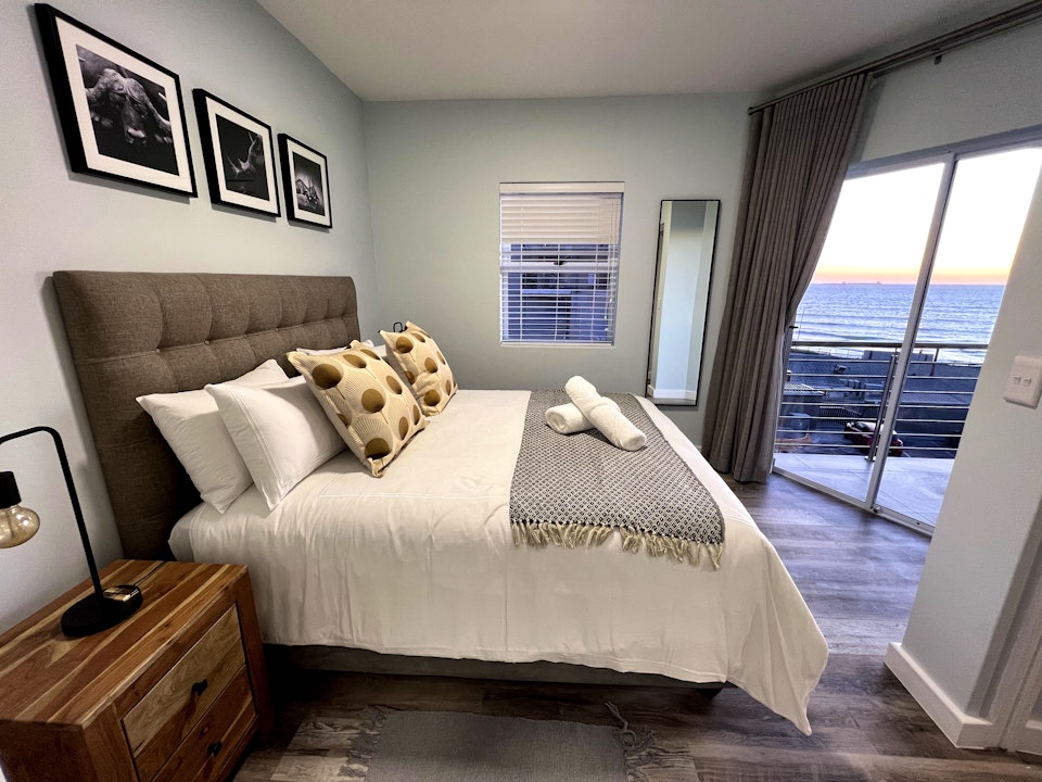 Bloubergstrand Accommodation at  | Viya