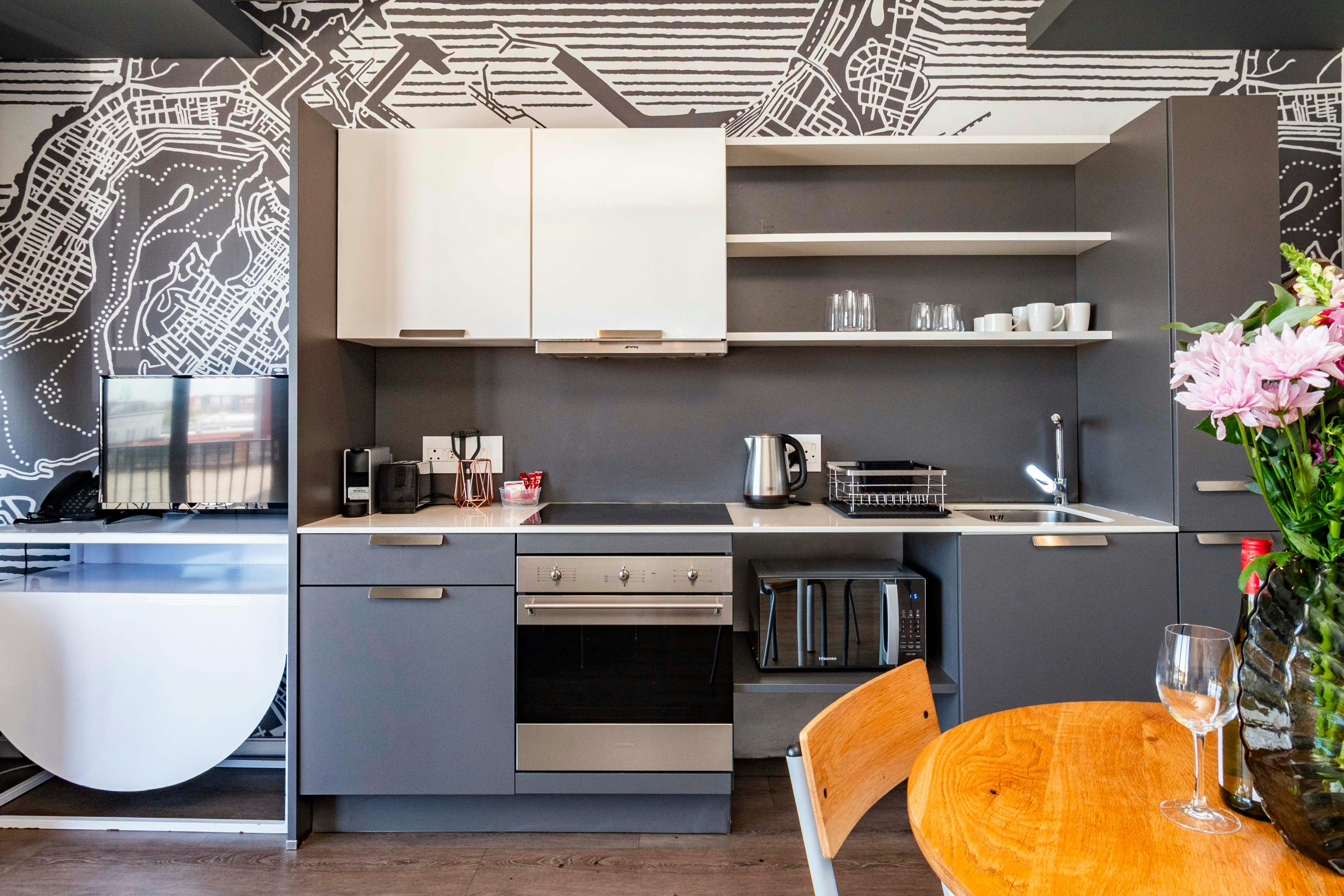 WEX 1 City Living | Modern 2-Bedroom image no 7 of 18