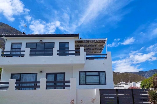 Hermanus Accommodation at  | Viya