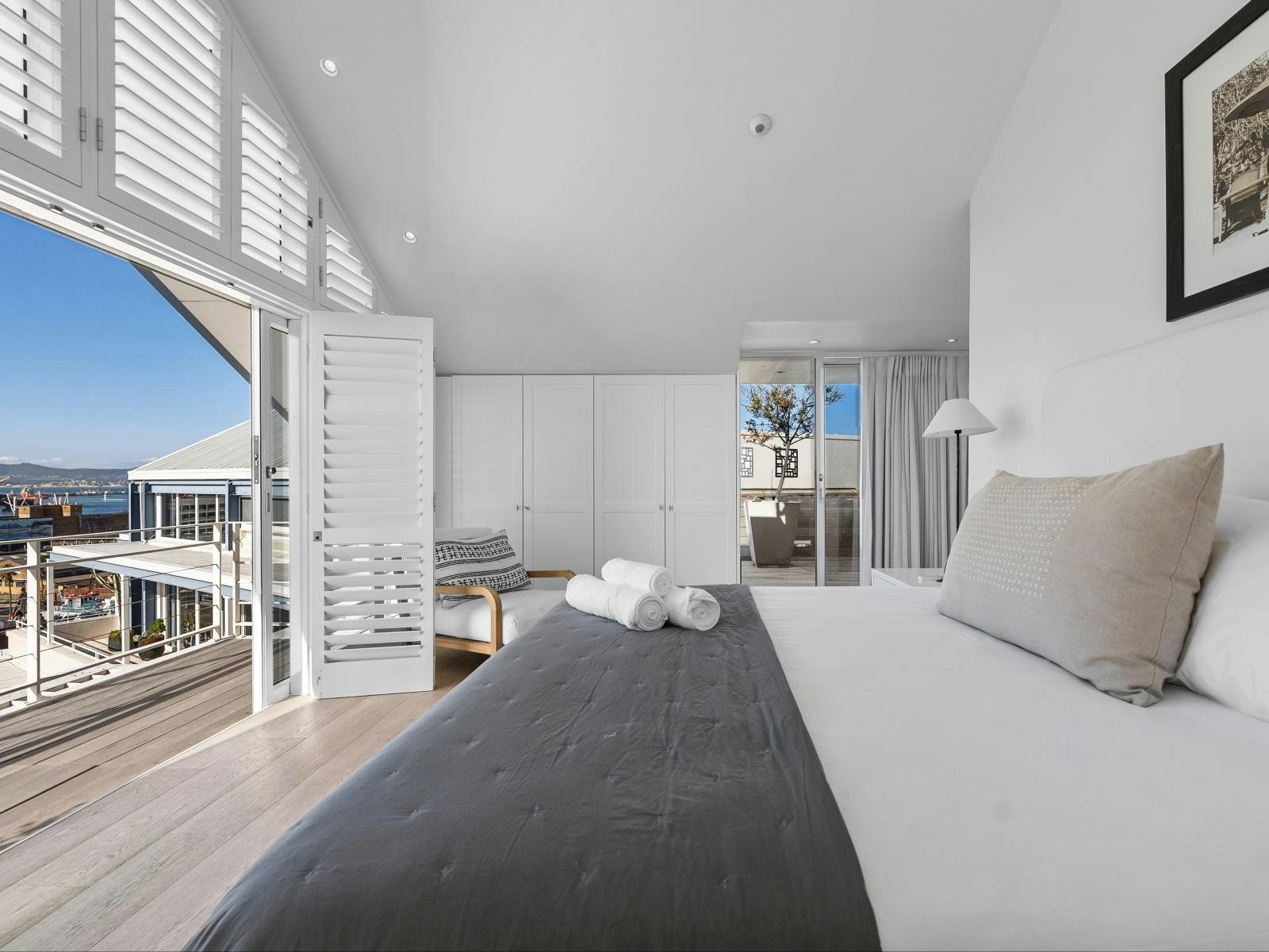 Mountain Marina - Three Bedroom Luxury Premier Penthouse 2 image no 6 of 17