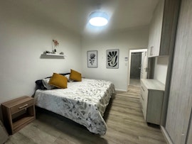 Jeffreys Bay Accommodation at Lantern Cottage | Viya