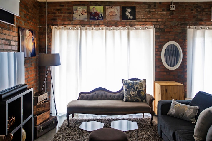 Northern Suburbs Accommodation at The Studio Apartment | Viya