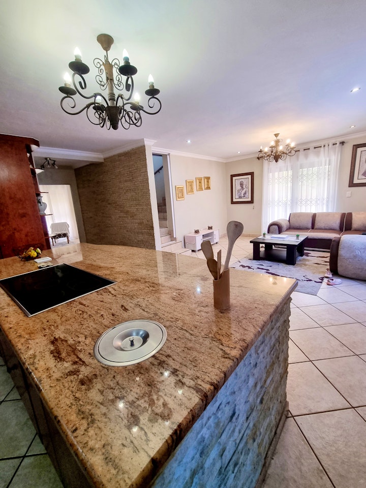 Mpumalanga Accommodation at Sunrise Self-catering | Viya