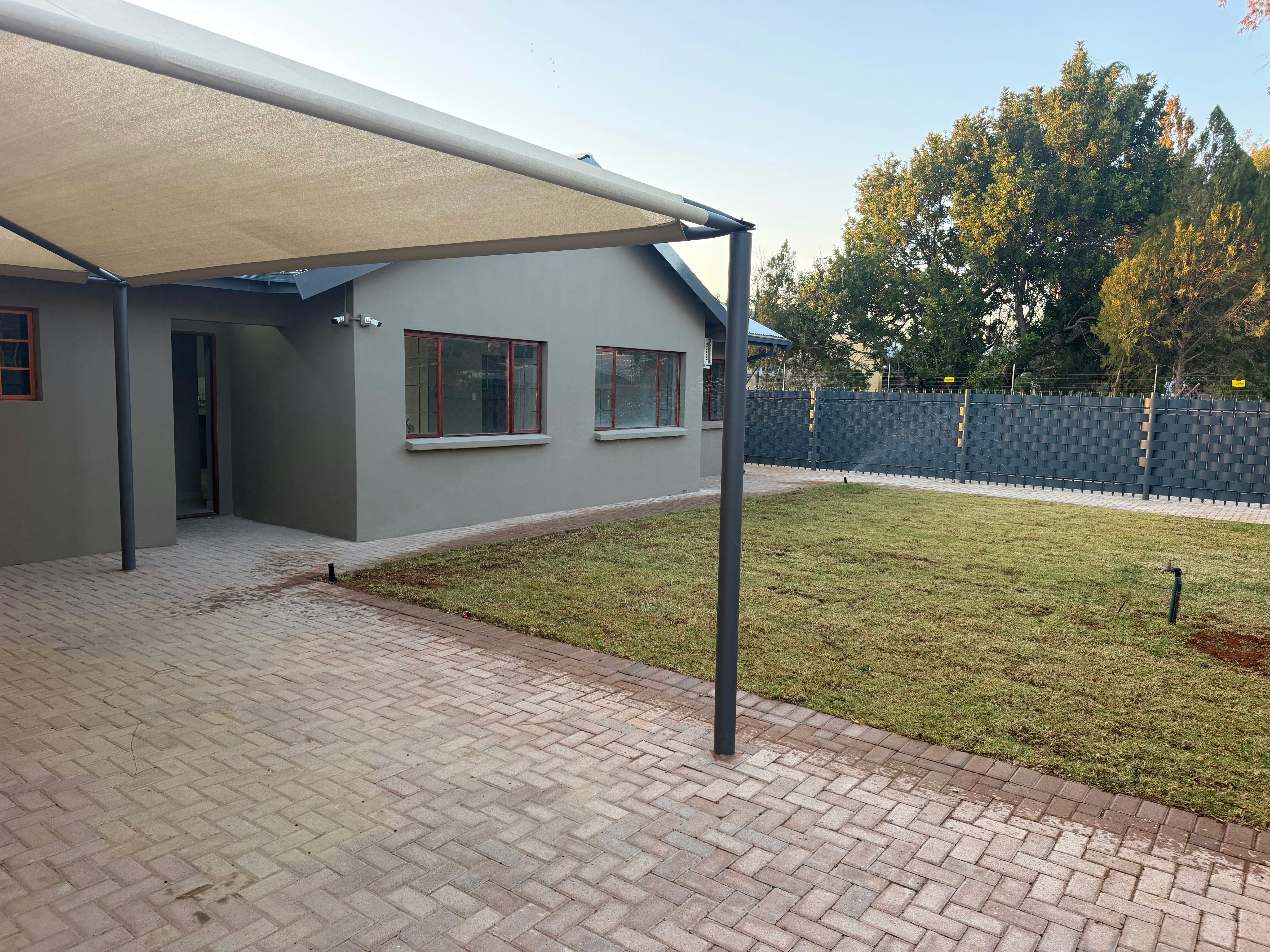 @10IXIA Upington image no 24 of 27