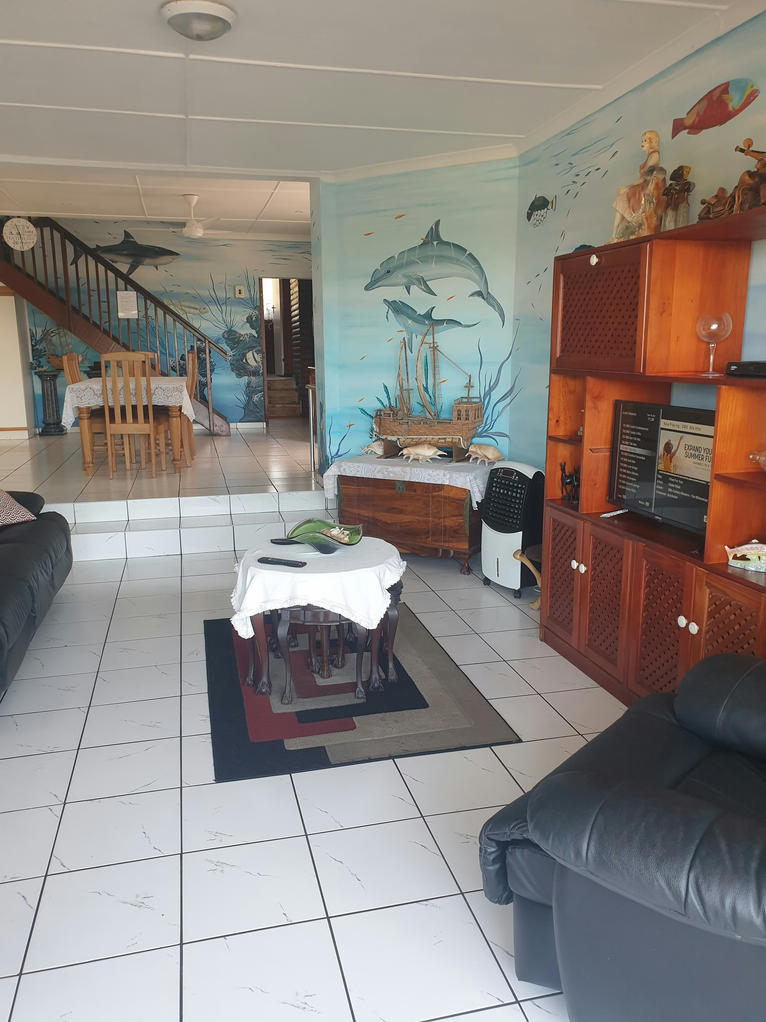 Deep Blue Guest House & Lodge | LekkeSlaap