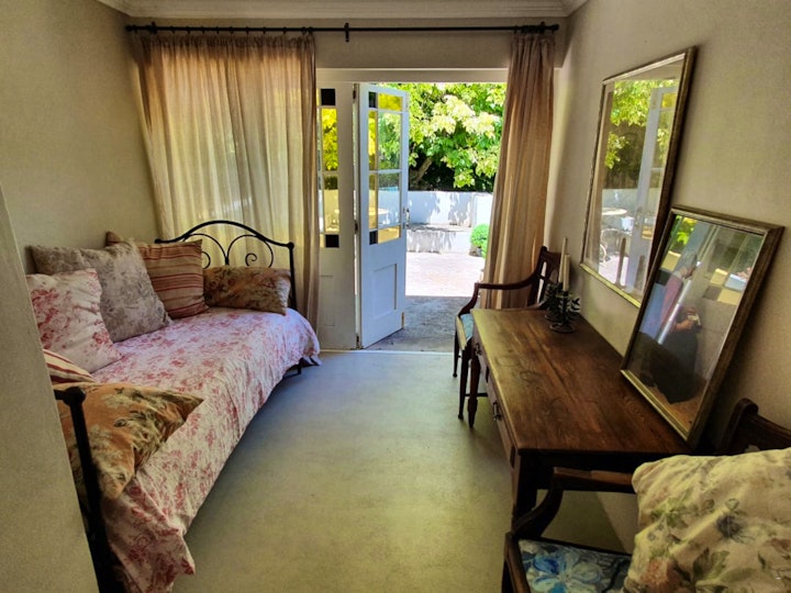 Western Cape Accommodation at Charming Rose Cottage | Viya