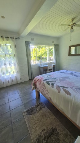 Kelso Accommodation at Makamati Beach Cottage | Viya