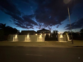 Monument Heights Accommodation at Ultimate Kimberley 1 | Viya