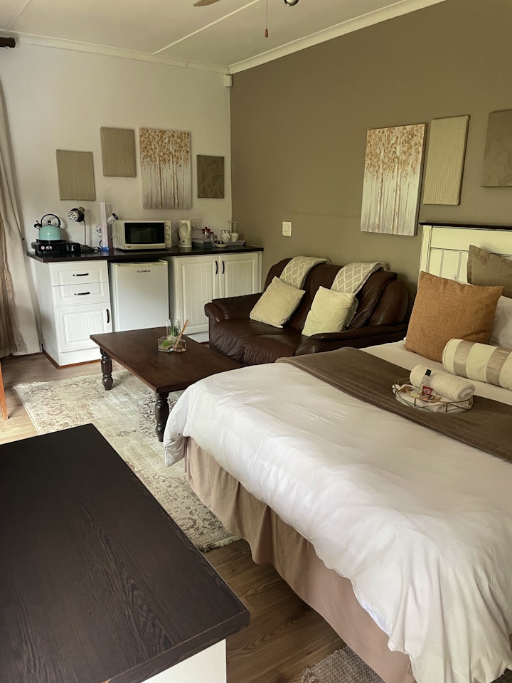 Western Cape Accommodation at Ambiante House | Viya