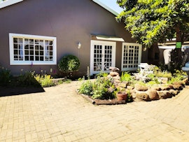 Southern Drakensberg Accommodation at Herbertdale Guesthouse | Viya