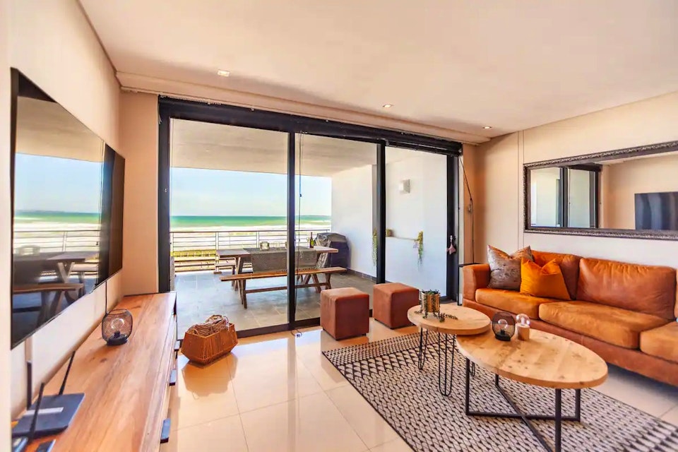 Bloubergstrand Accommodation at  | Viya