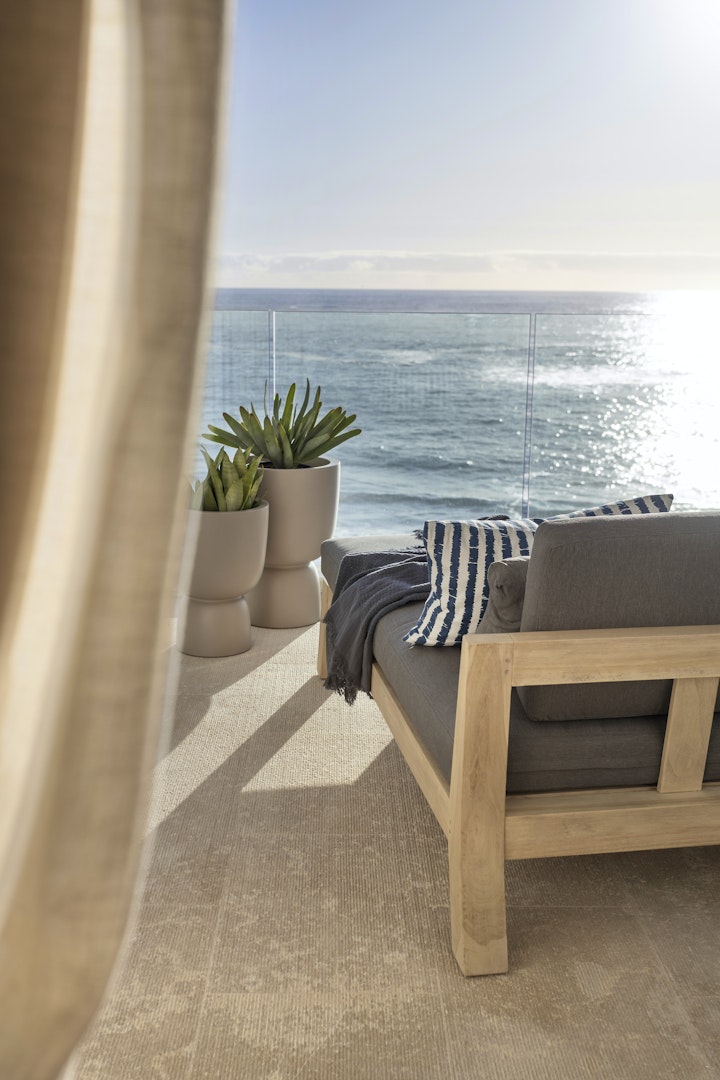 Cape Town Accommodation at The Nautilus | Viya