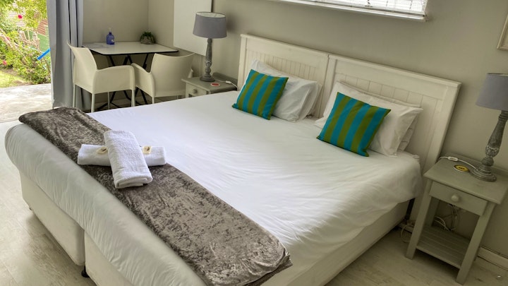 Cape Town Accommodation at Table View Lodge | Viya