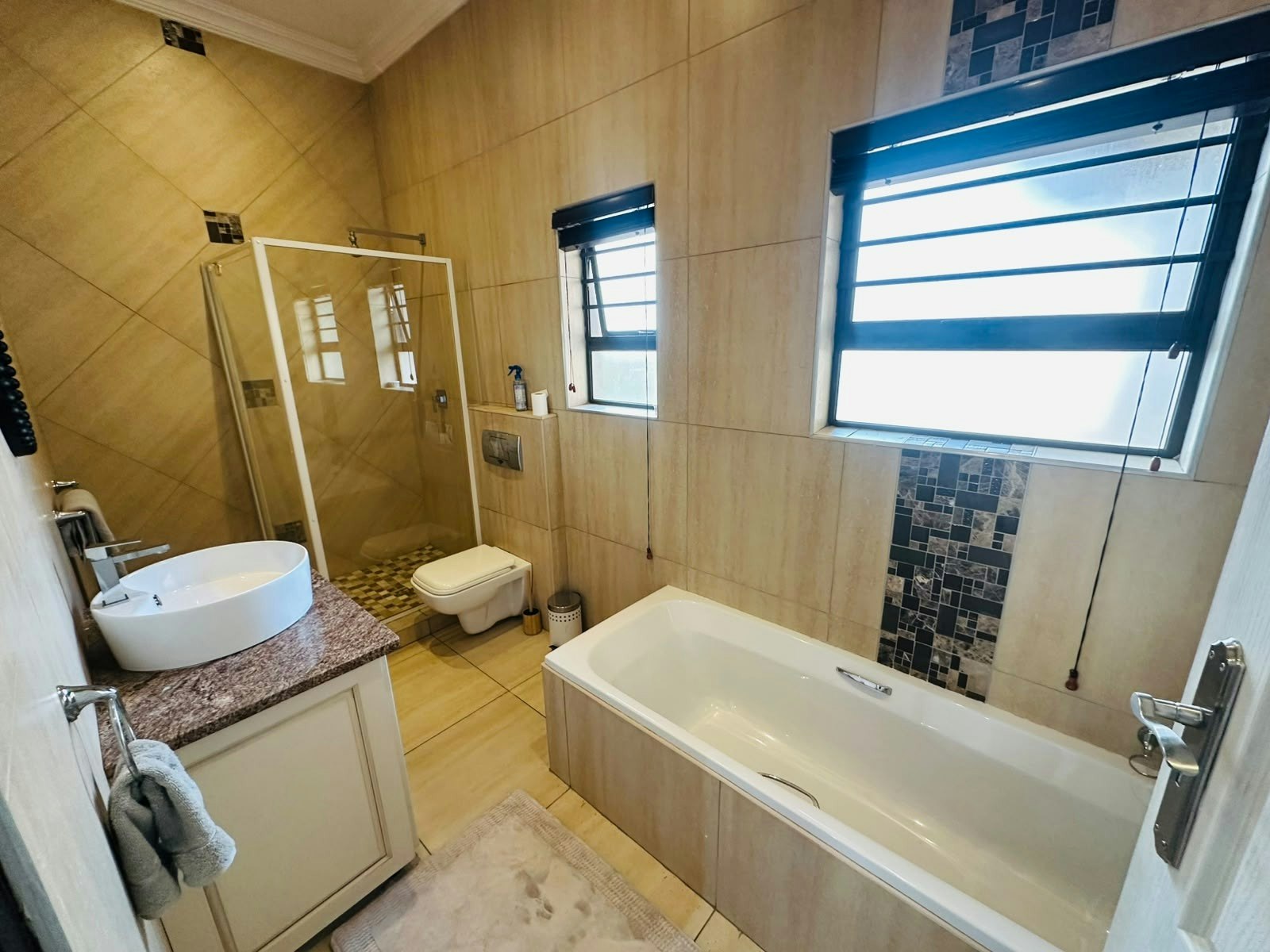 Tuscany Ridge Family House image no 6 of 18