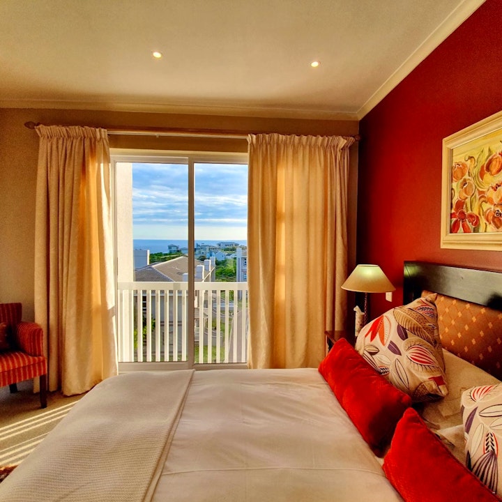 Western Cape Accommodation at Luxury Golf Villa in Pinnacle Point | Viya