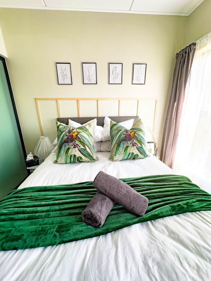 Gauteng Accommodation at Deluxe Apartment | Viya