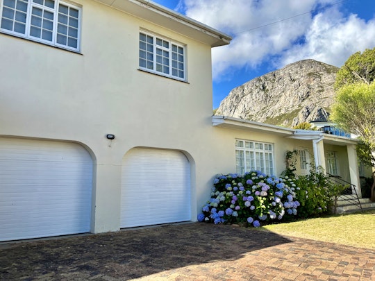 Hermanus Accommodation at  | Viya