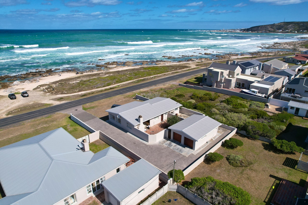 Struisbaai Accommodation at  | Viya