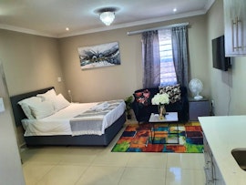 Northern Suburbs Accommodation at Elemed Guesthouse | Viya