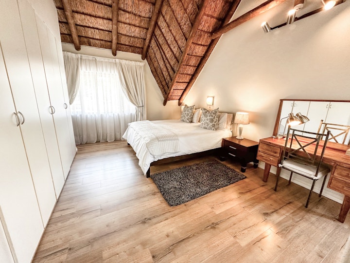 Roodepoort Accommodation at The Thatch House on the Park | Viya