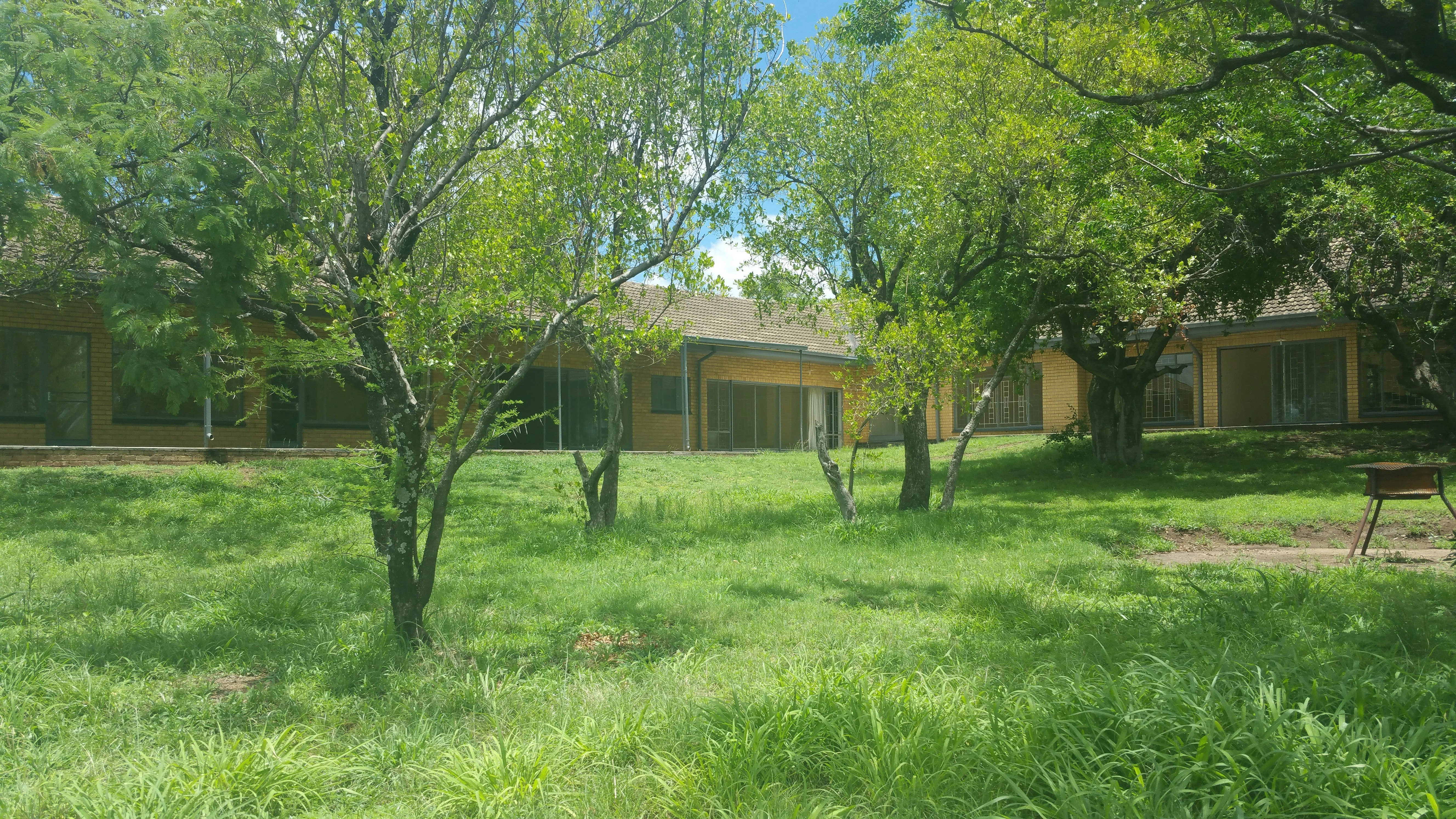 Tambuki Backpackers & Self-catering - Dinokeng image no 1 of 15