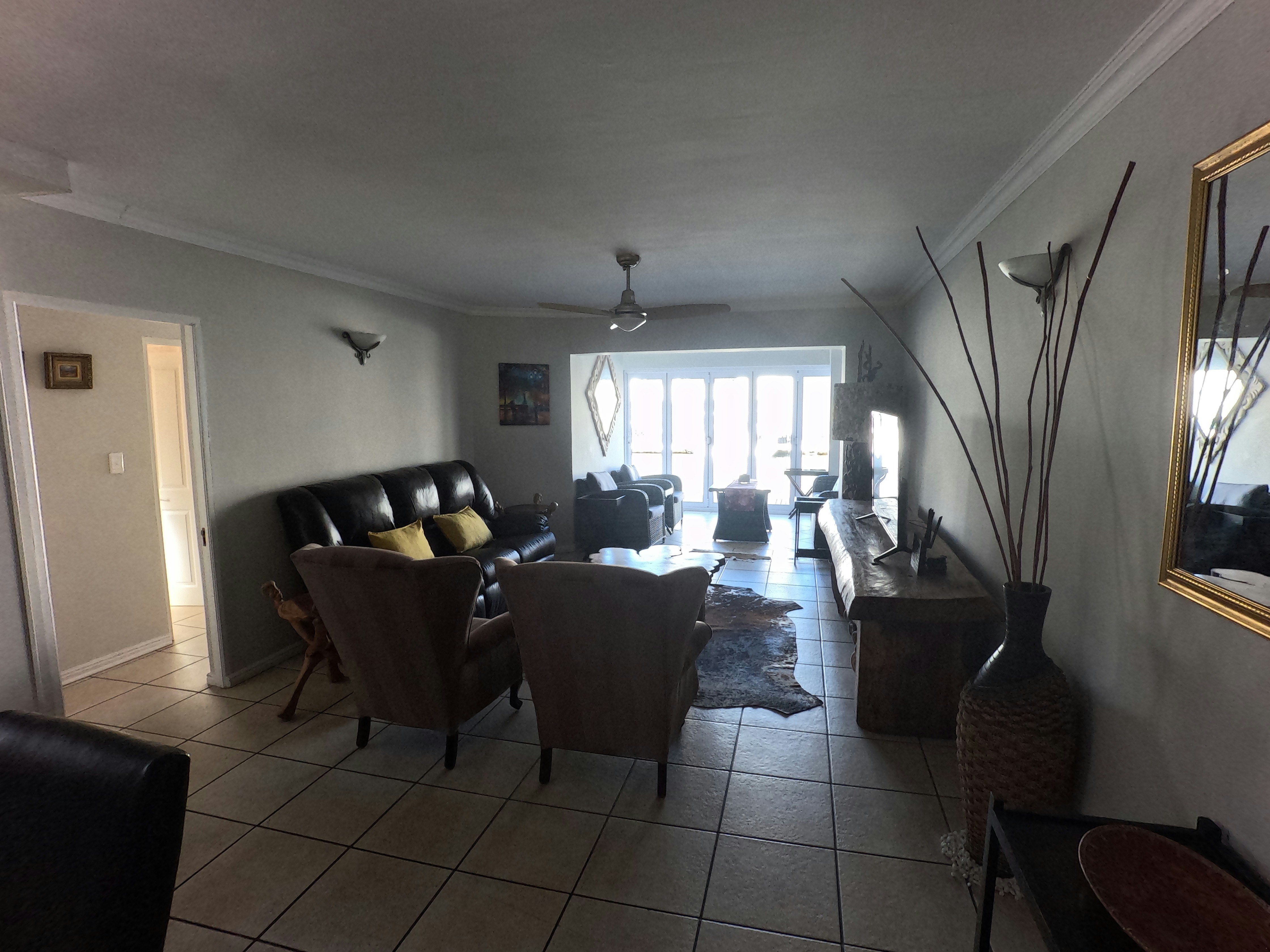 Marina Martinique Aruba Breeze Condo image no 5 of 37
