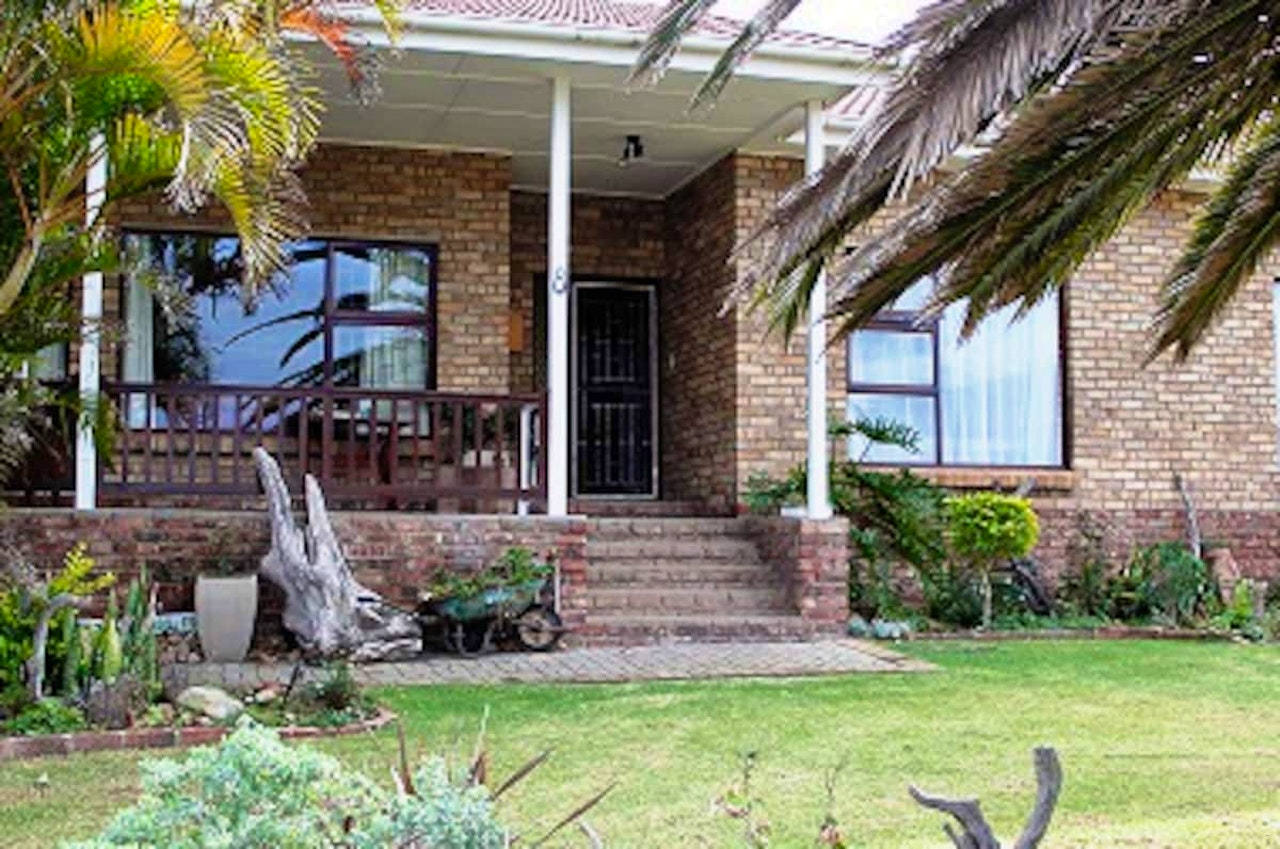 Jeffreys Bay Accommodation at  | Viya