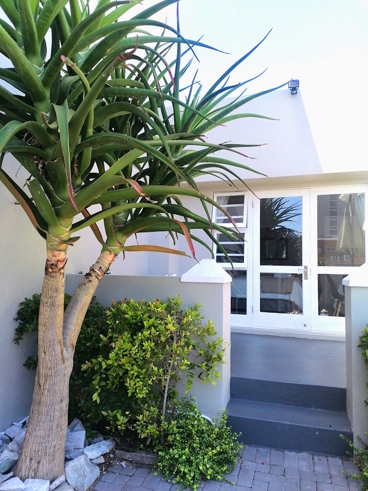 Gqeberha (Port Elizabeth) Accommodation at Conifer Beach House | Viya