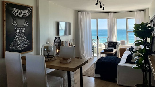 Bloubergstrand Accommodation at  | Viya