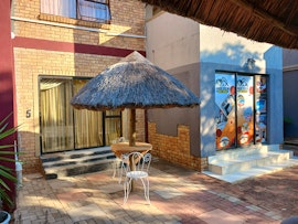 Between Zeerust/Gaborone Accommodation at Kadichueni Guesthouse | Viya