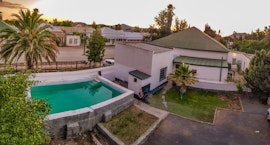 Karoo Accommodation at Colonial Karoo | Viya