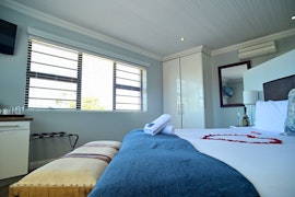 Bloubergstrand Accommodation at  | Viya