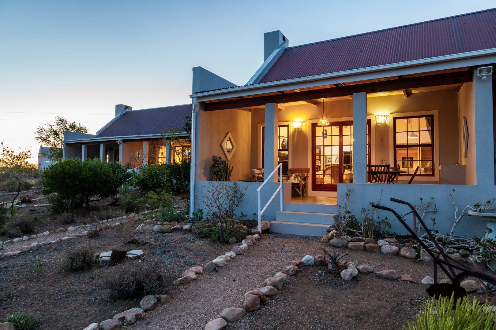 Karoo View Cottages | LekkeSlaap