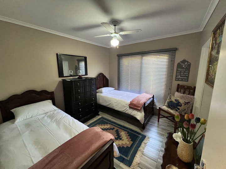 Gqeberha (Port Elizabeth) Accommodation at Yellow Wood Cottage | Viya