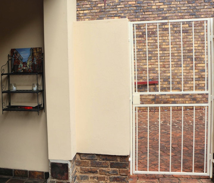 Gauteng Accommodation at Berry Bush Guest Cottage | Viya