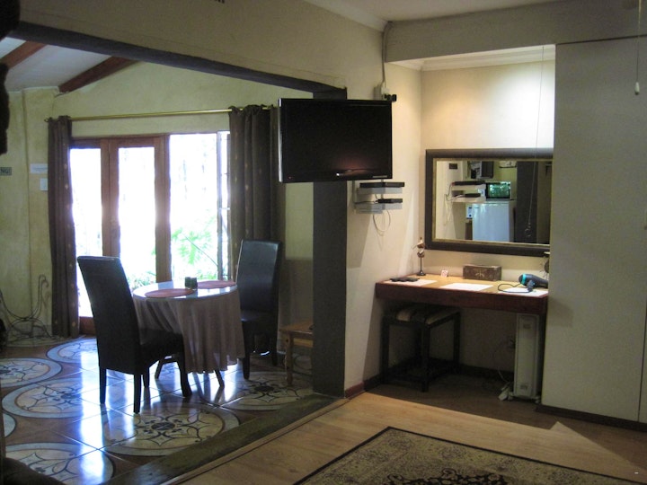 Cradle Of Humankind Accommodation at Blue Roan Country Lodge | Viya