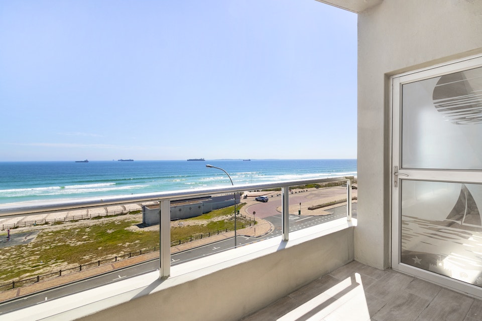 Bloubergstrand Accommodation at  | Viya