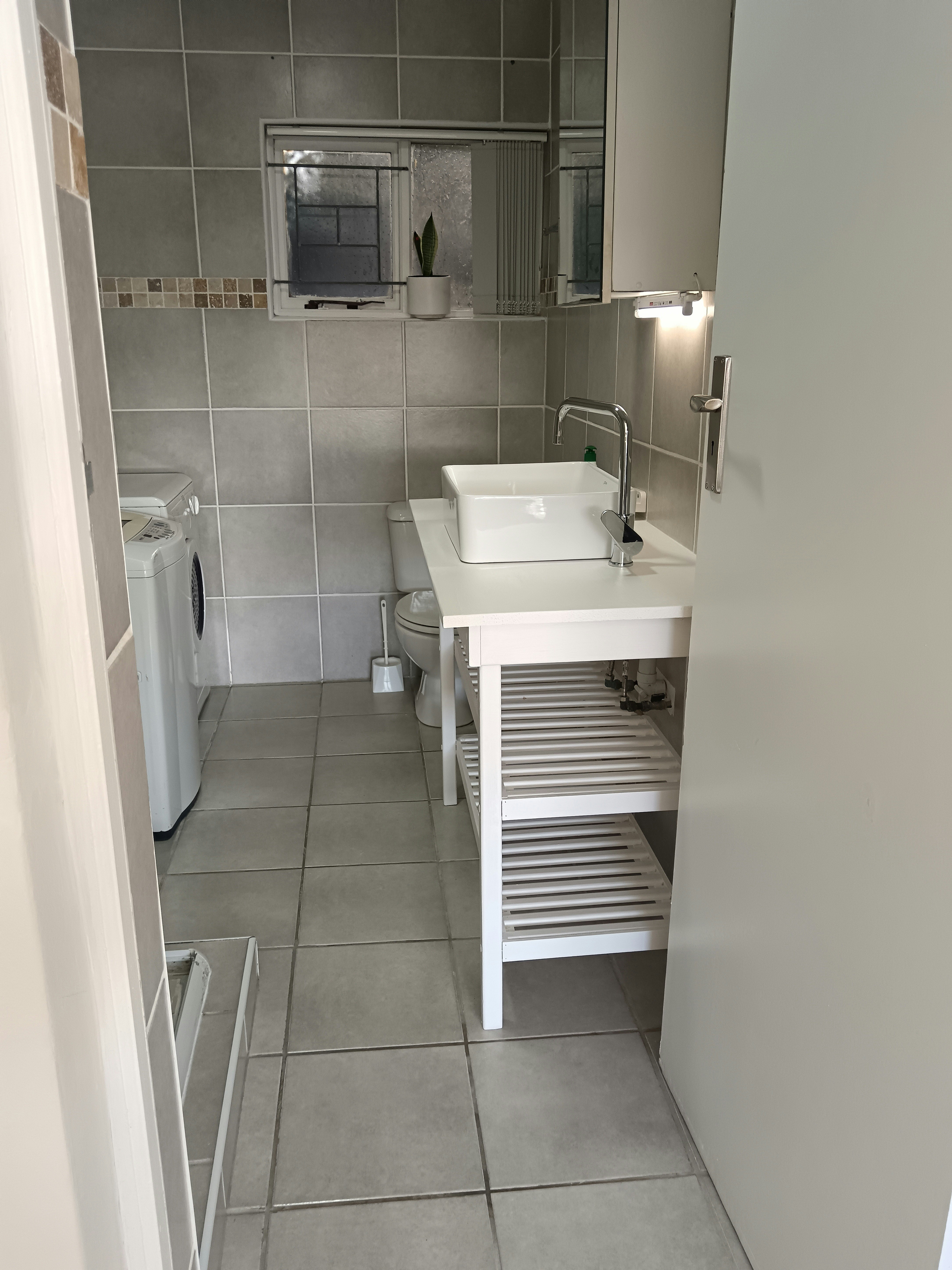 Lazy Days Apartments - JBay @ Point image no 15 of 19