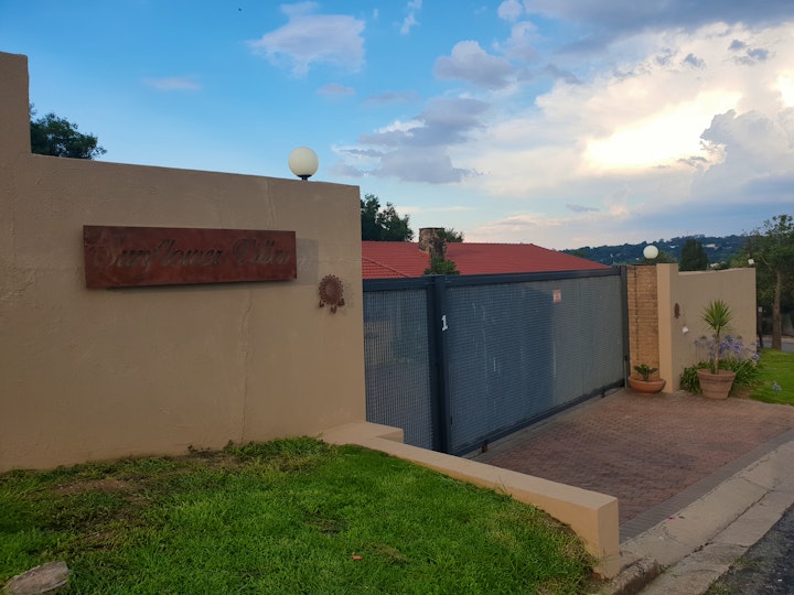 Randburg Accommodation at Moonflower Cottages | Viya