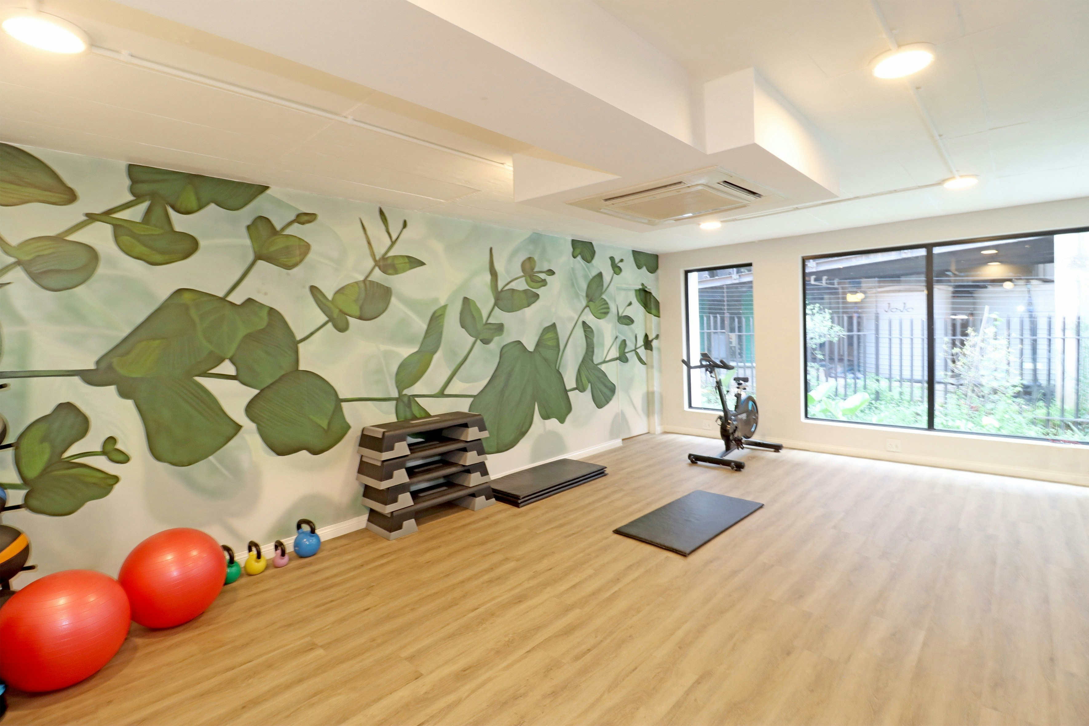 Elegant Studio in Illovo image no 22 of 38