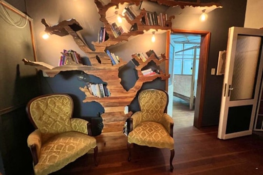 Twelve First Avenue Holiday Home