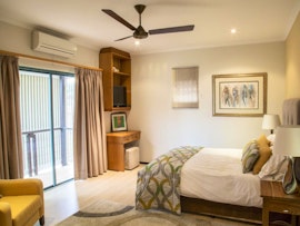 Ansteys Beach Accommodation at  | Viya