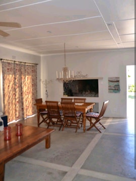 Struisbaai Accommodation at Huisie by die See | Viya