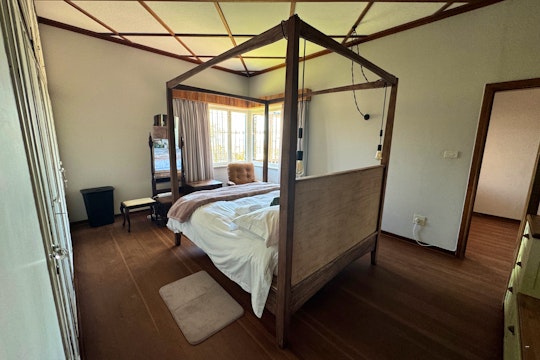 Twelve First Avenue Holiday Home