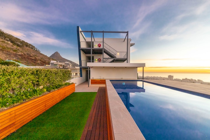 Cape Town Accommodation at Alpha One 102 | Viya