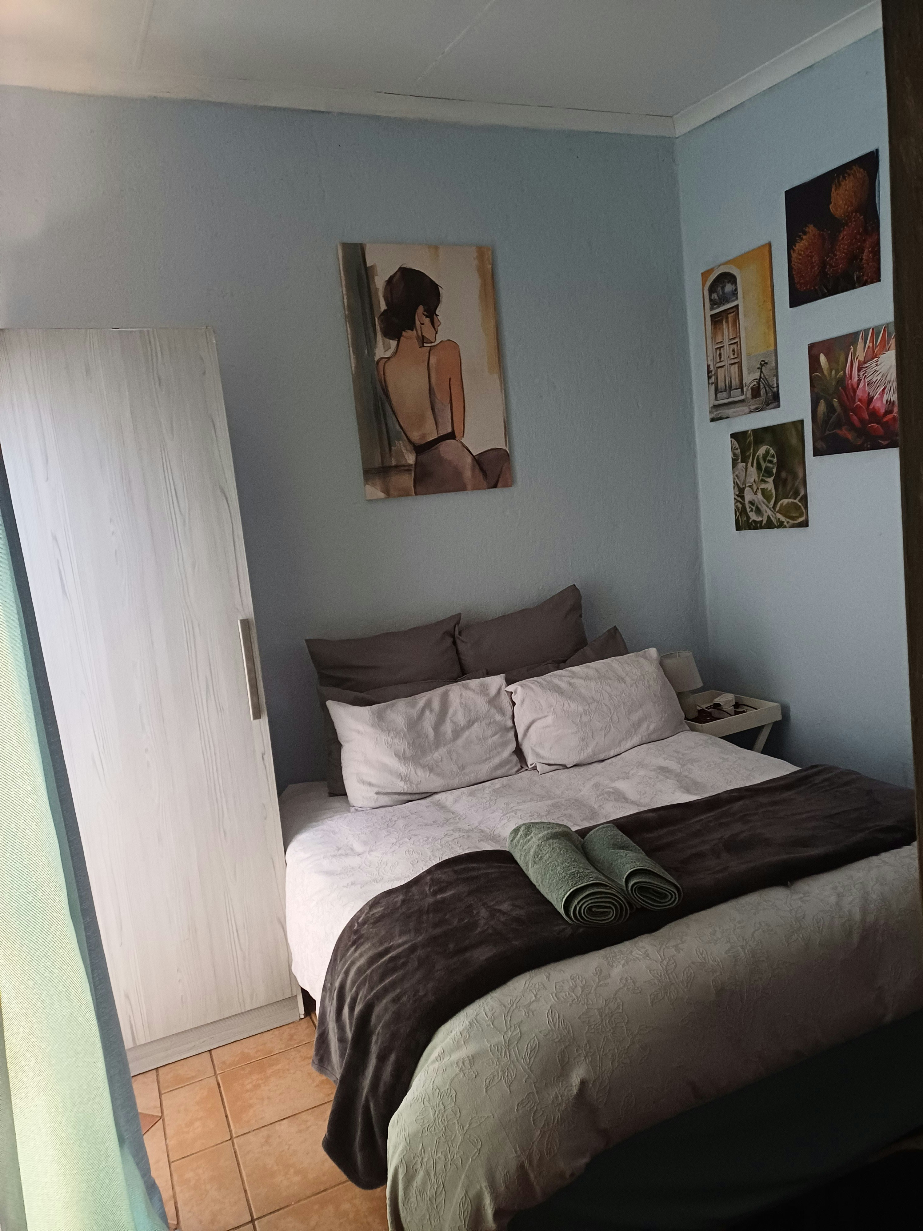 SHES Self-Catering image no 1 of 26