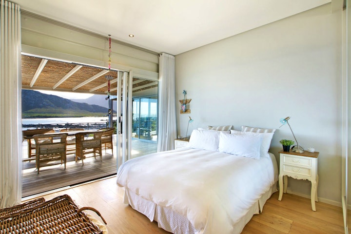 Overberg Accommodation at Pringle Bay Villa | Viya