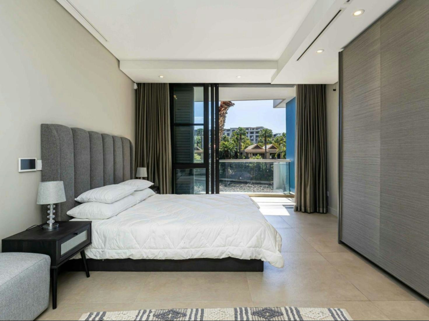 Mountain Marina - Three Bedroom Premier 7 image no 7 of 16